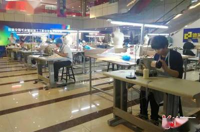 2020中国(辛集)国际皮毛时装博览会开幕